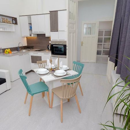 Boutique Residence Jokai - Apartment In The City Center Budapeşte Dış mekan fotoğraf