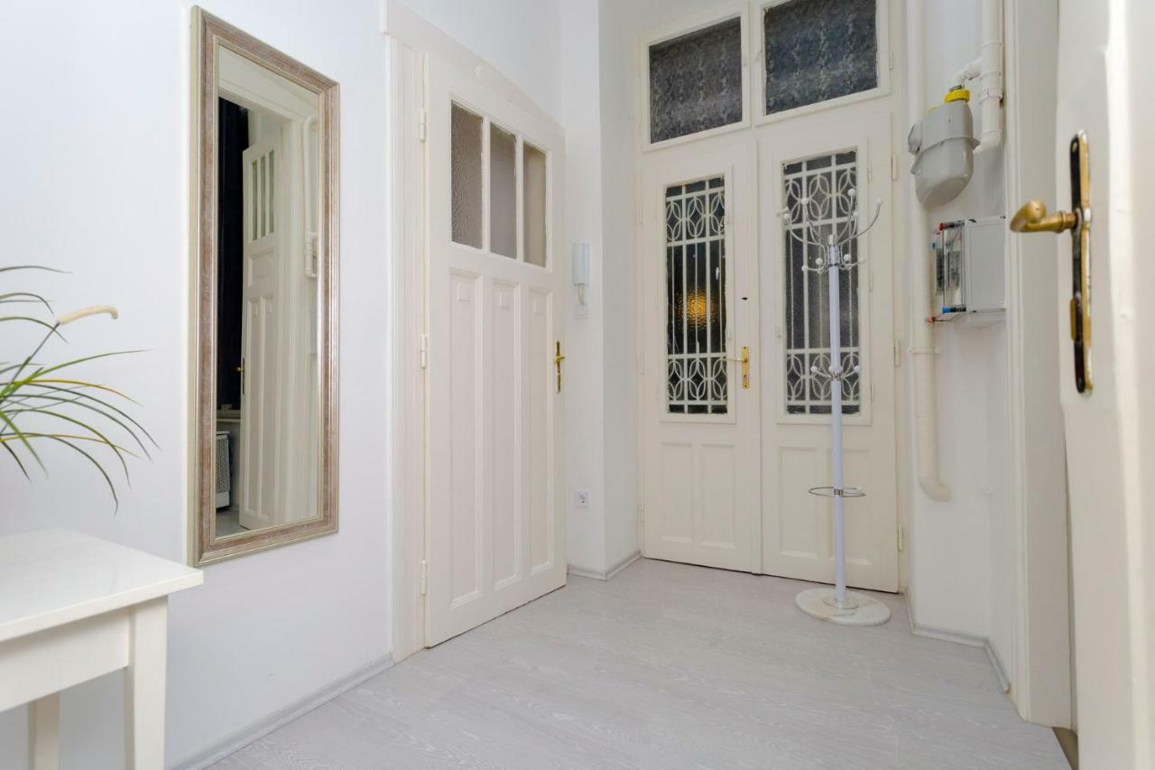 Boutique Residence Jokai - Apartment In The City Center Budapeşte Dış mekan fotoğraf